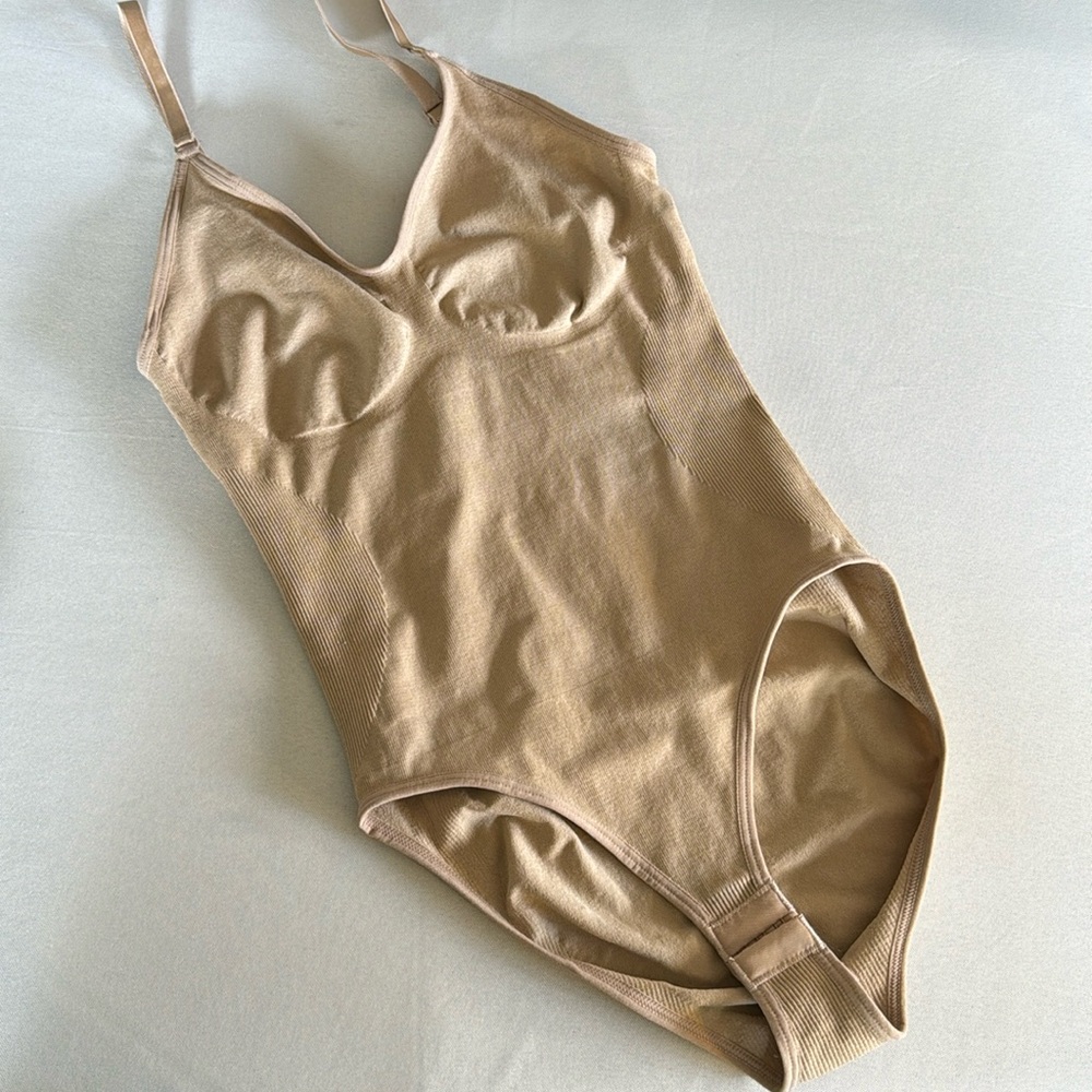 slims Shapewear Tummy Control Bodysuit Brief: Sculpting Shaper Shapewear Small
